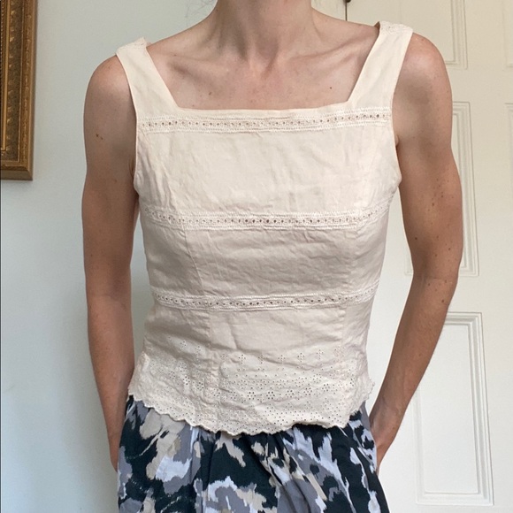 Adrianna Papéll linen top with V back size 10 - Picture 6 of 6